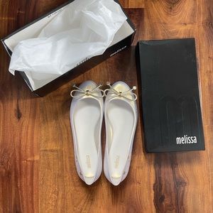 NWT Melissa flats in pearl white size 7